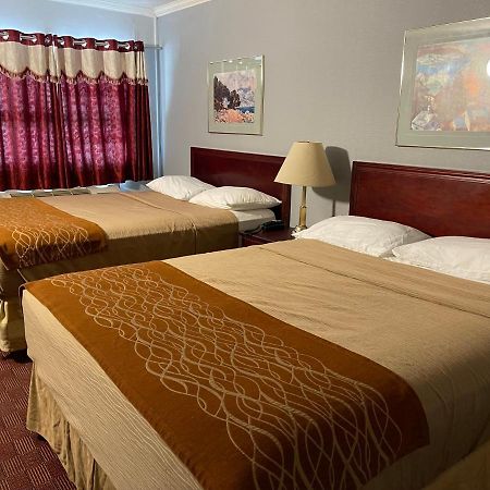 Liberty Inn ボウマンビル エクステリア 写真