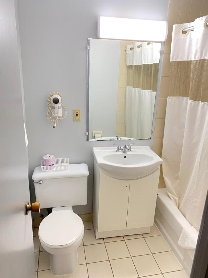 Liberty Inn ボウマンビル エクステリア 写真