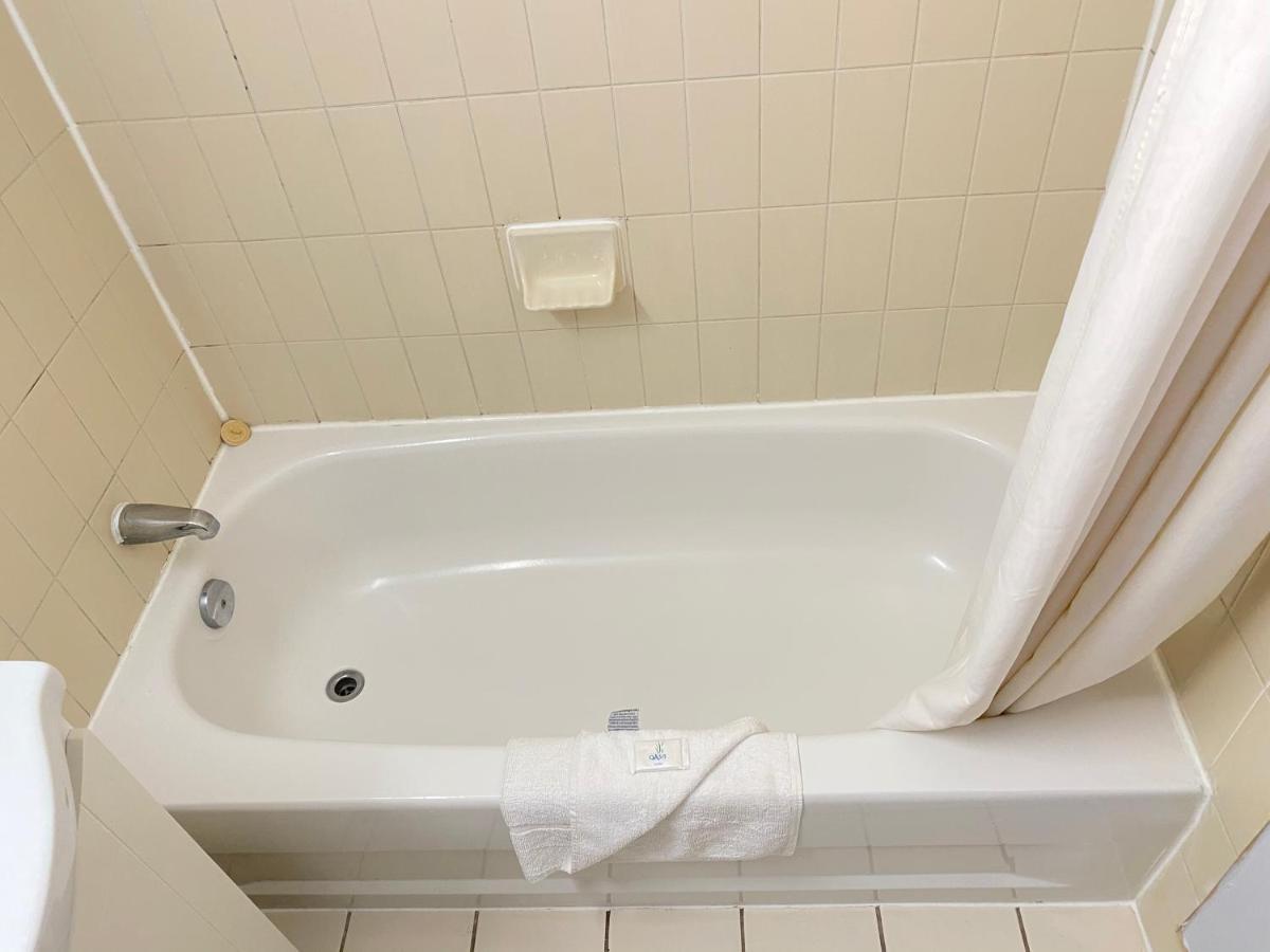 Liberty Inn ボウマンビル エクステリア 写真